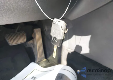 2018 Kia Optima Lx from USA, damaged, VIN 5XXGT4L32JG261469